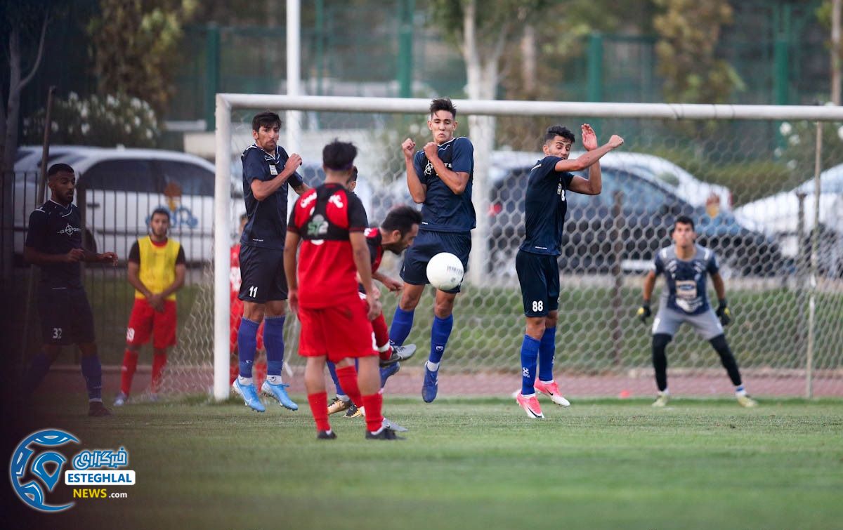 دیدار تدارکاتی استقلال و گل ریحان