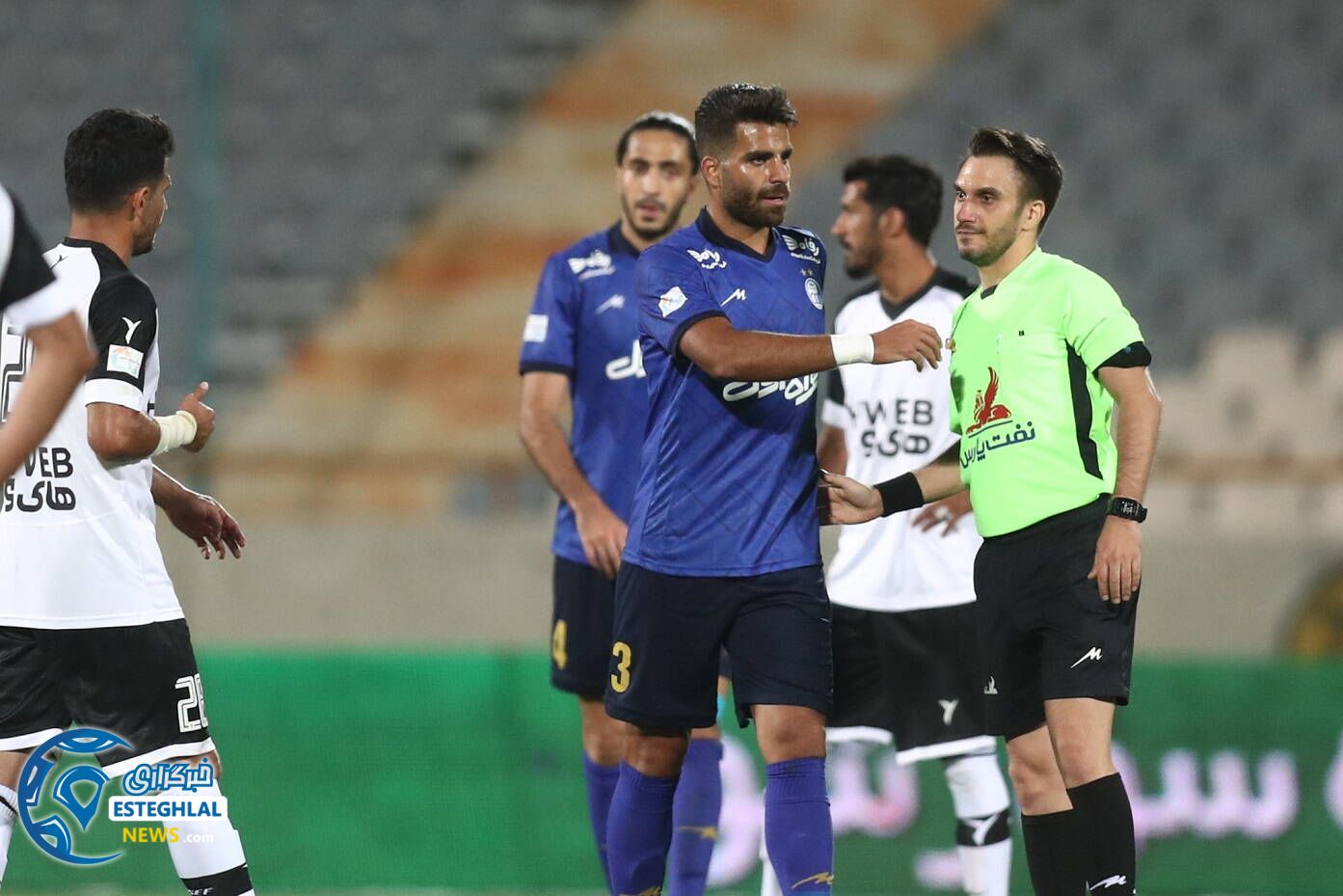 استقلال 1-0 هوادار