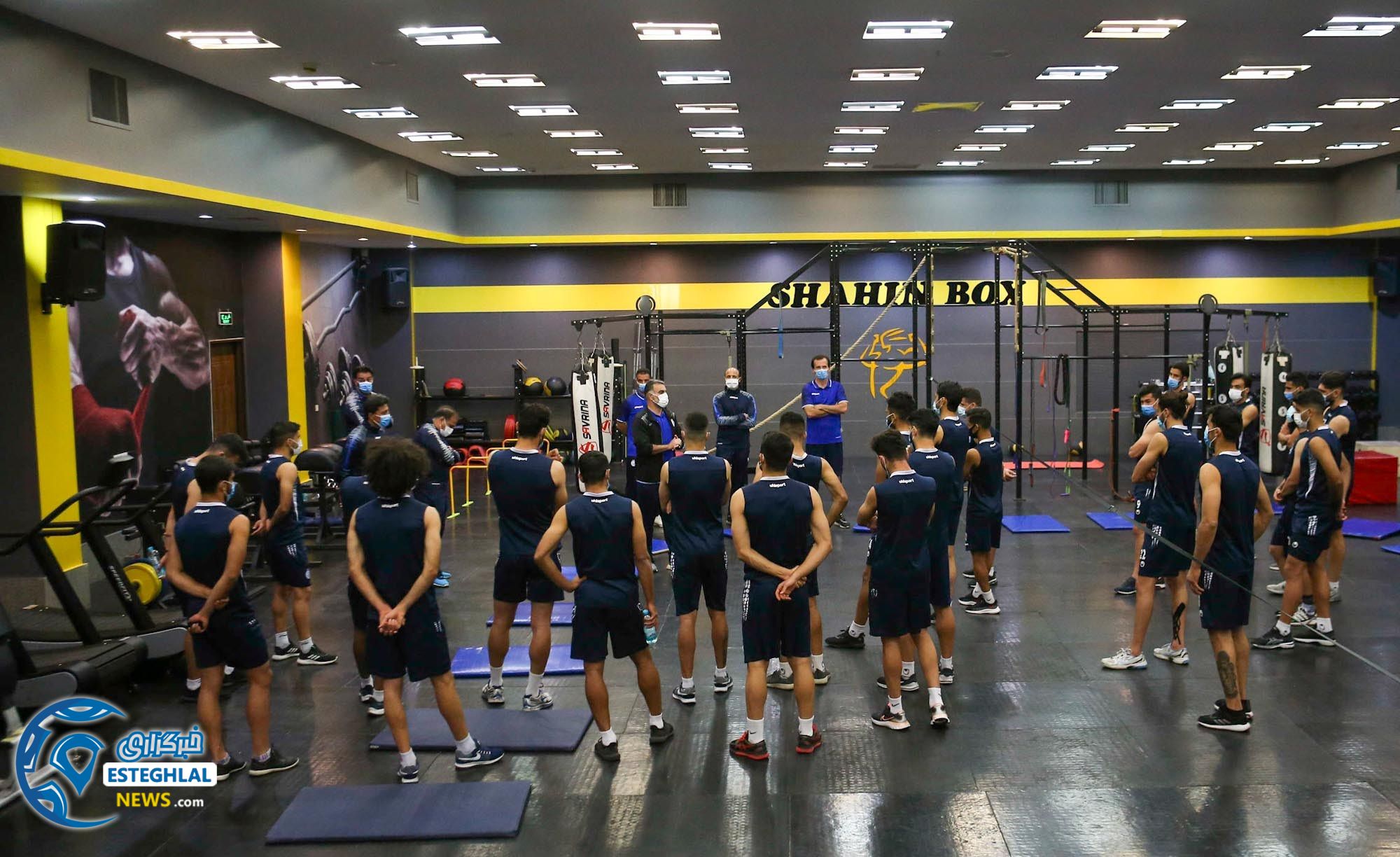 تمرین وزنه استقلال