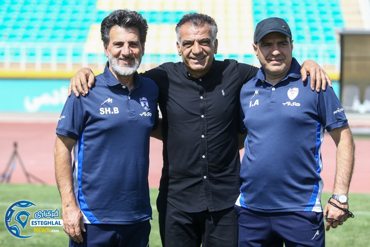 تیم فوتبال استقلال