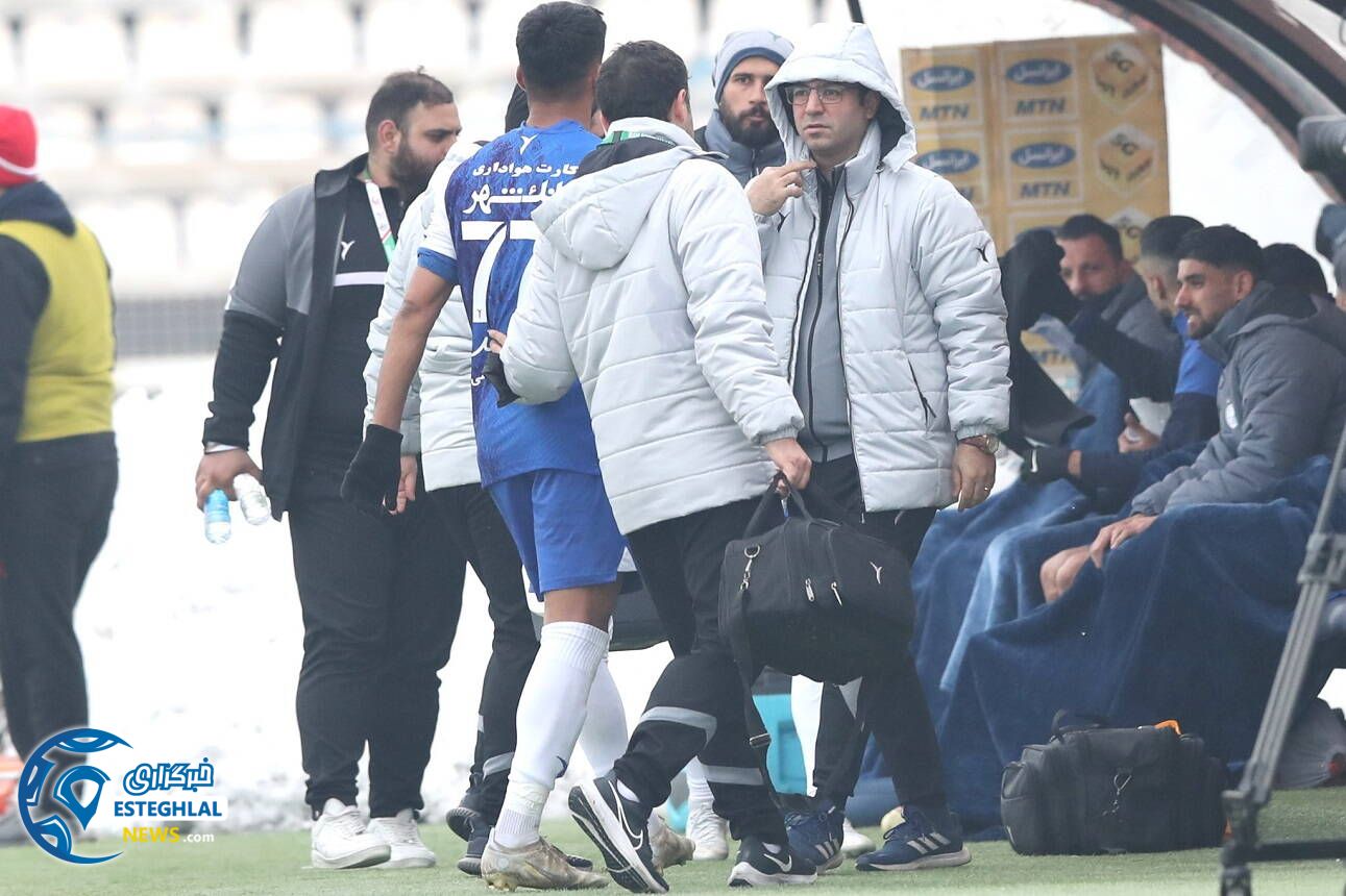 تراکتور 2-0 استقلال