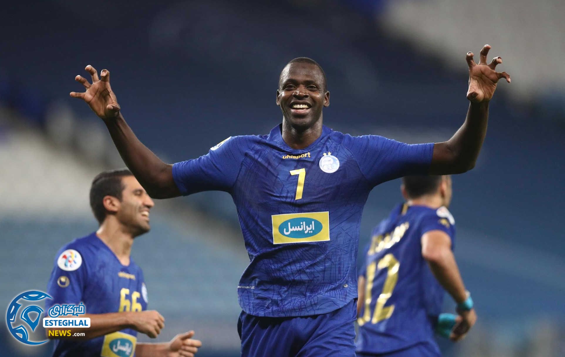 دیدار استقلال و الاهلی