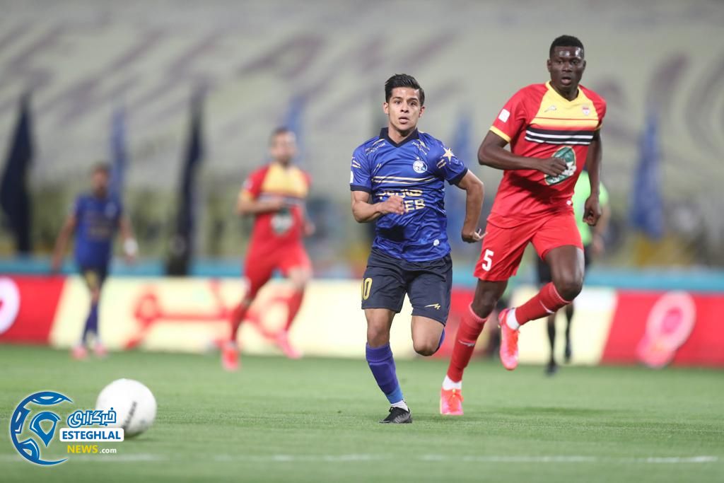 استقلال 0(2)-(4)0 فولاد