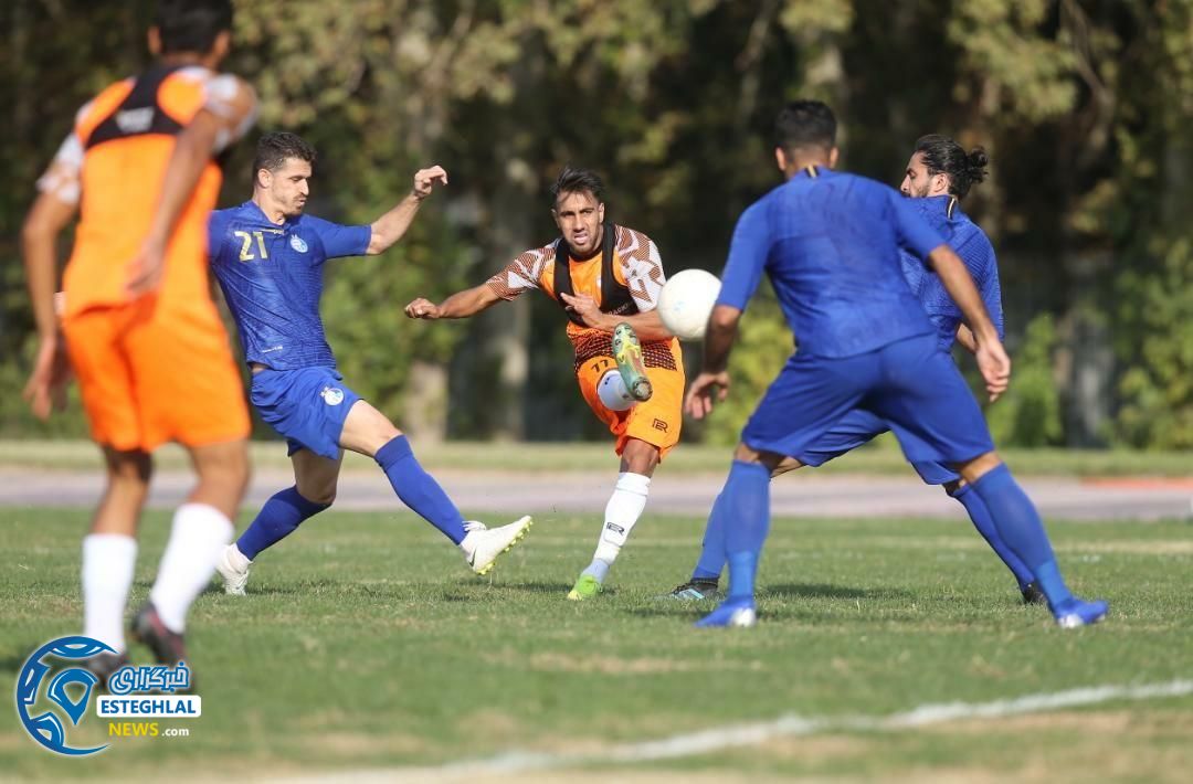 دیدار تدارکاتی استقلال و هوادار