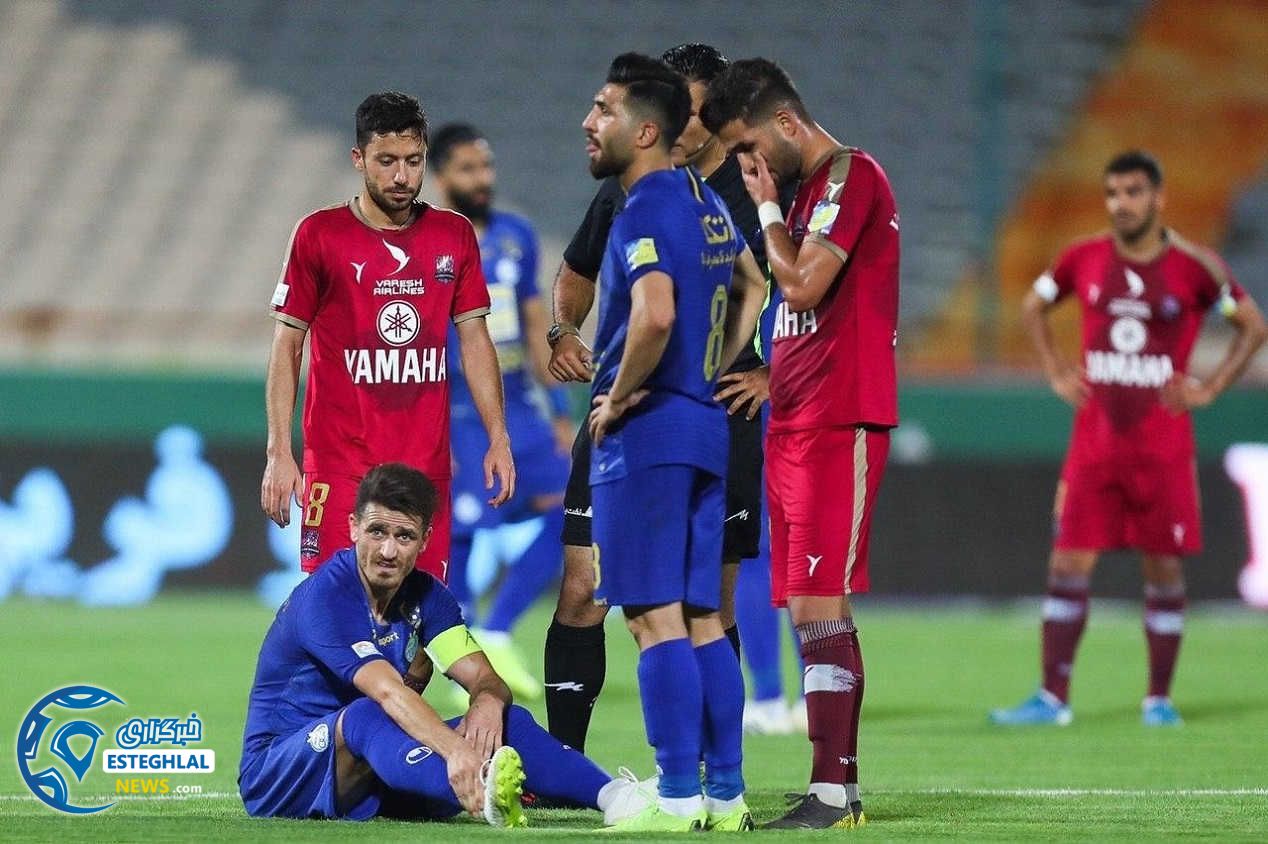 دیدار استقلال و نساجی