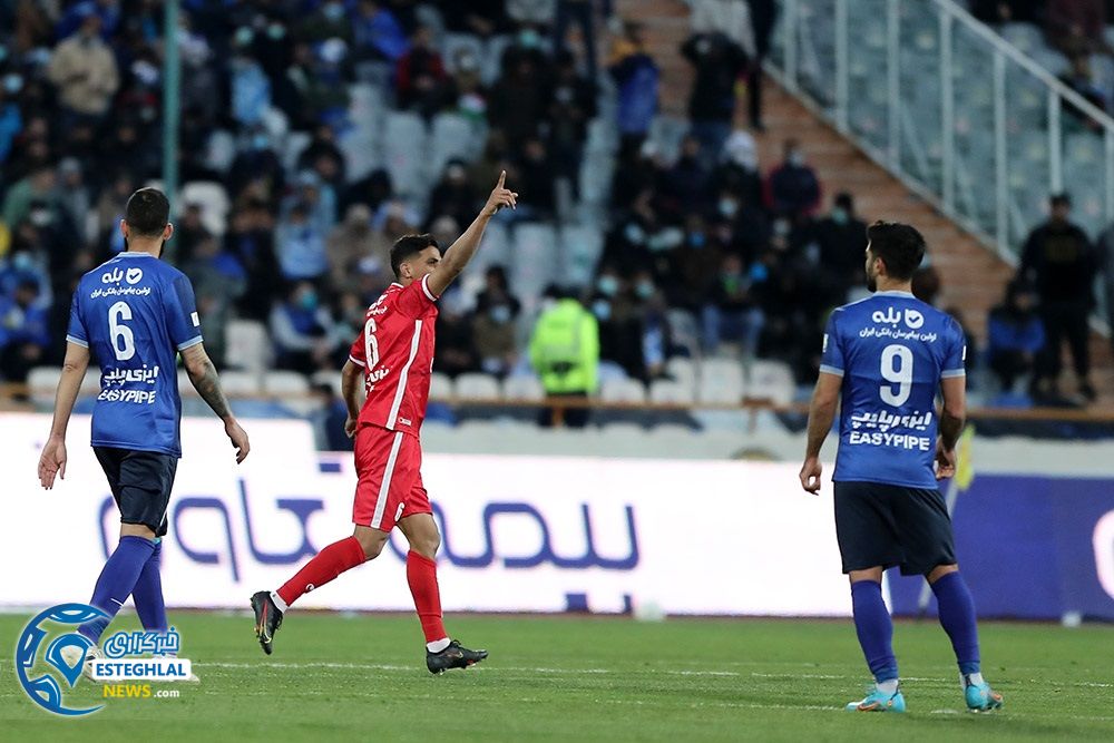  پیروزی 1-1 استقلال(تاج)