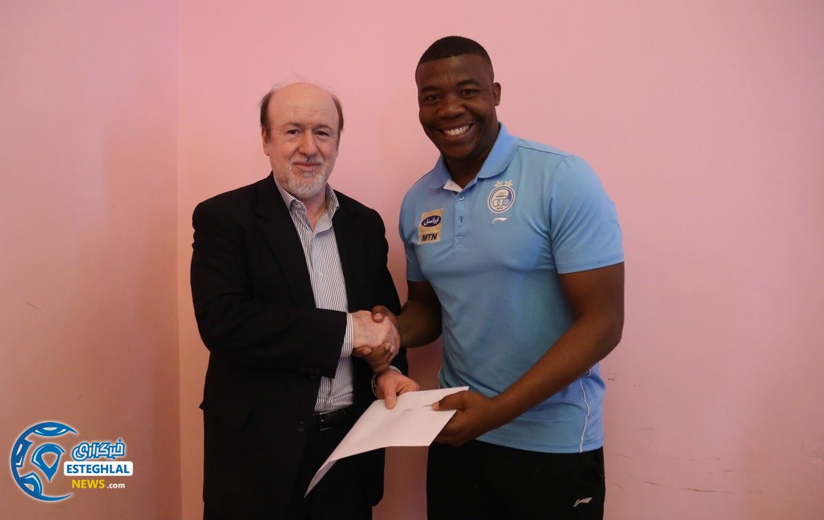 تمدید قرارداد شفر و کادر فنی استقلال