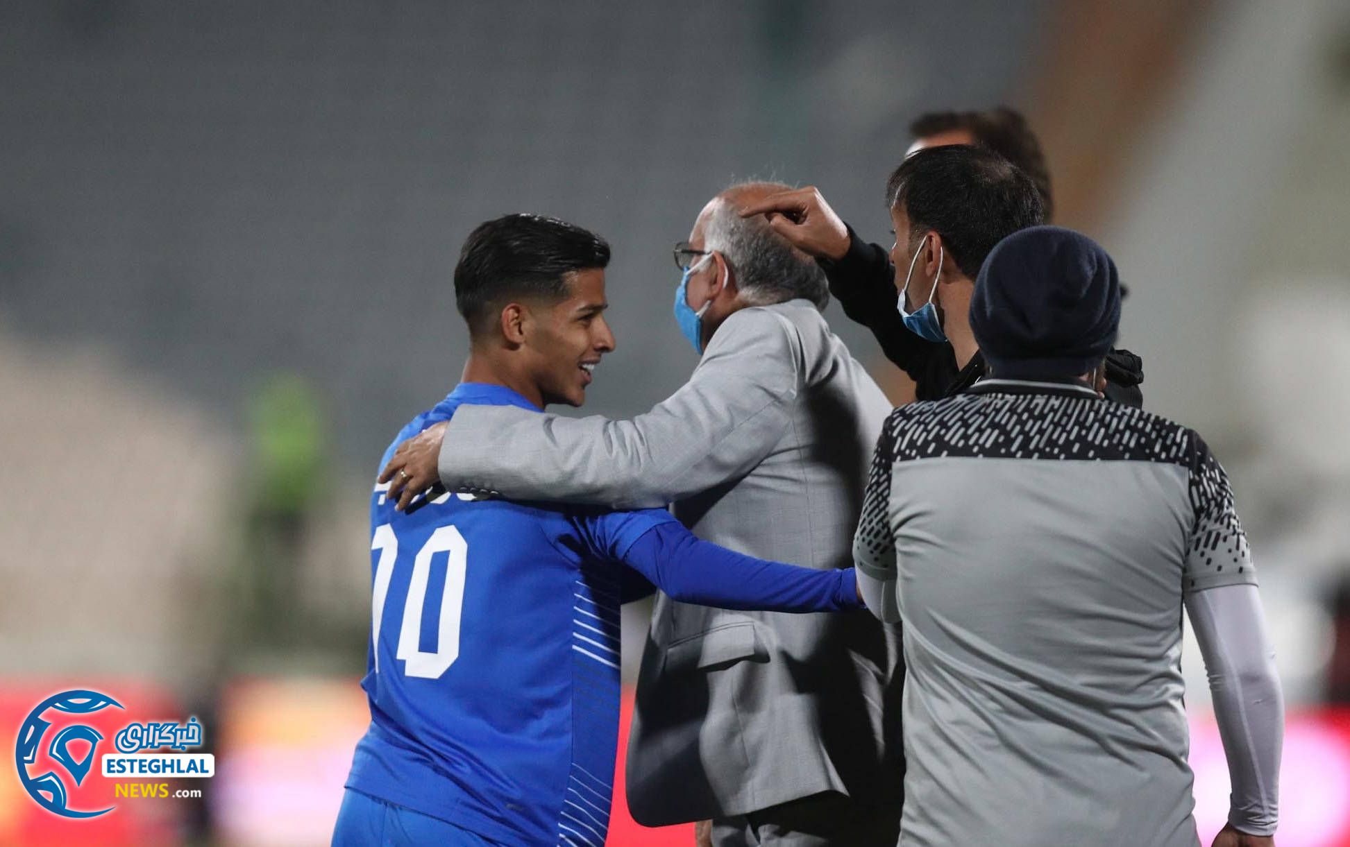 دیدار استقلال و مس