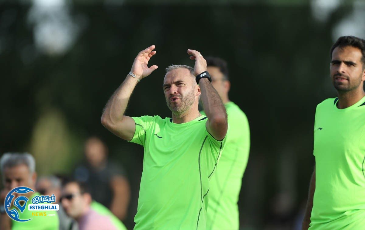 دیدار دوستانه استقلال و نساجی