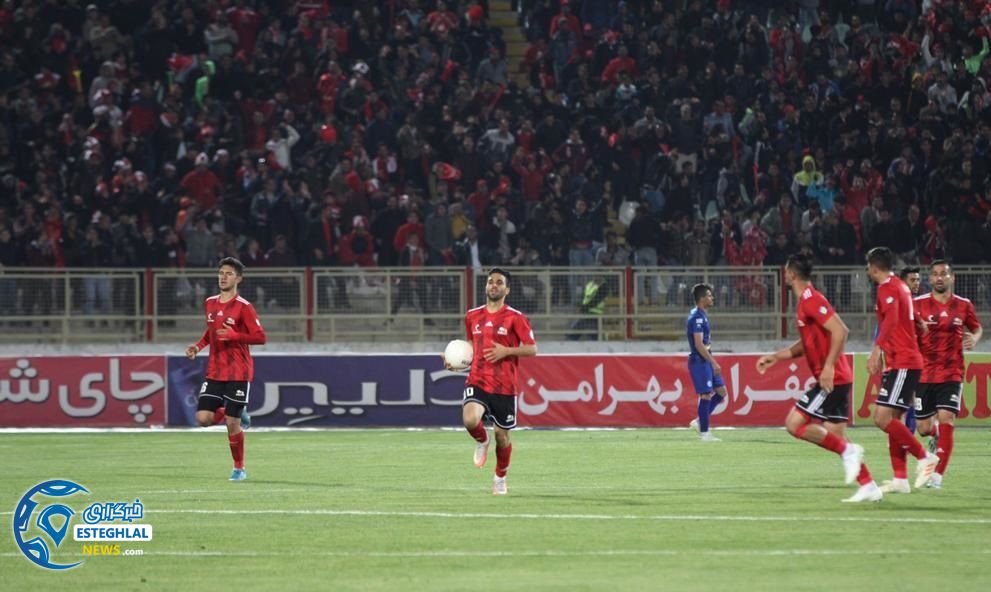 دیدار تراکتور و استقلال