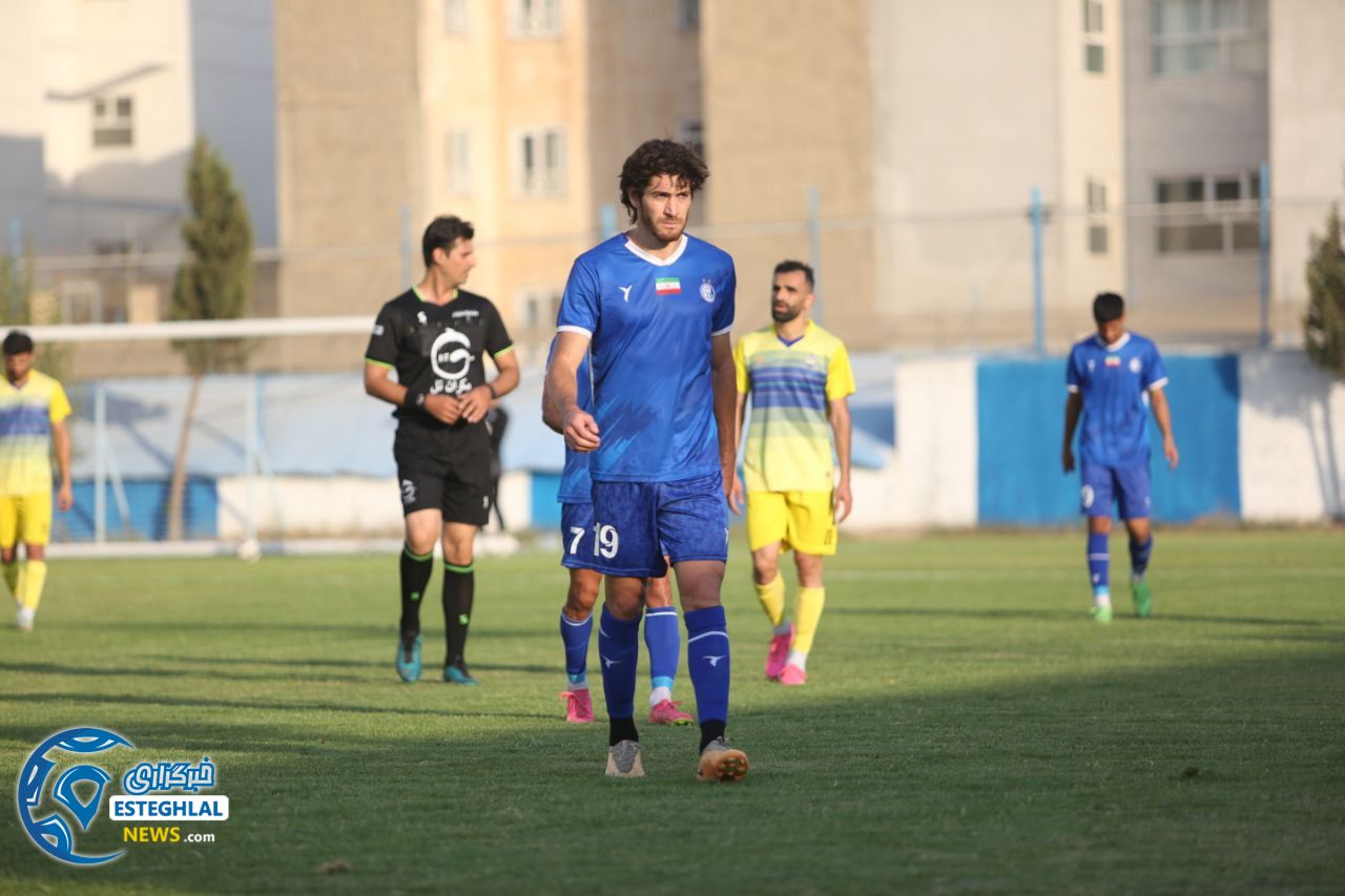 دیدار دوستانه استقلال و نفت و گاز گچساران