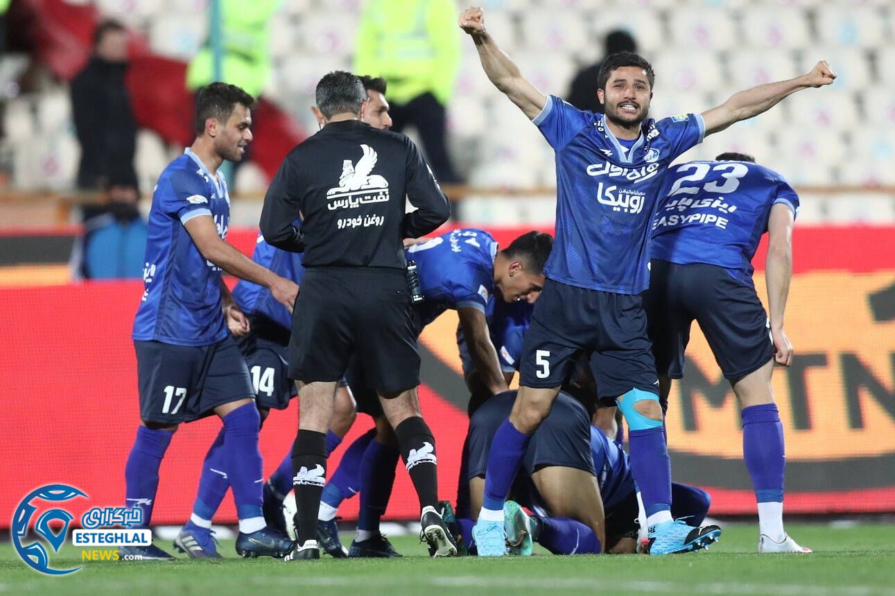 پیروزی 1-1 استقلال(تاج)