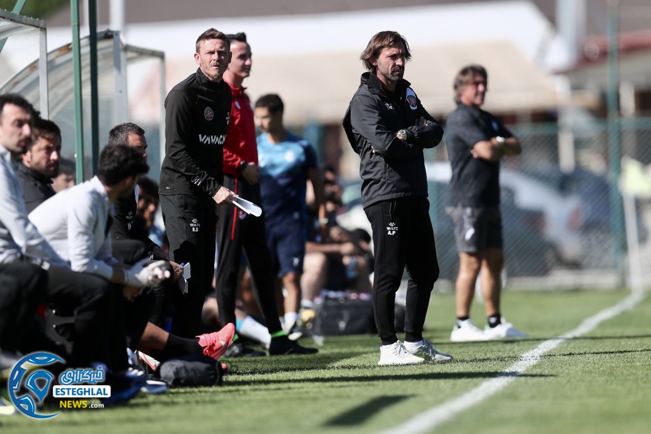 تیم فوتبال استقلال