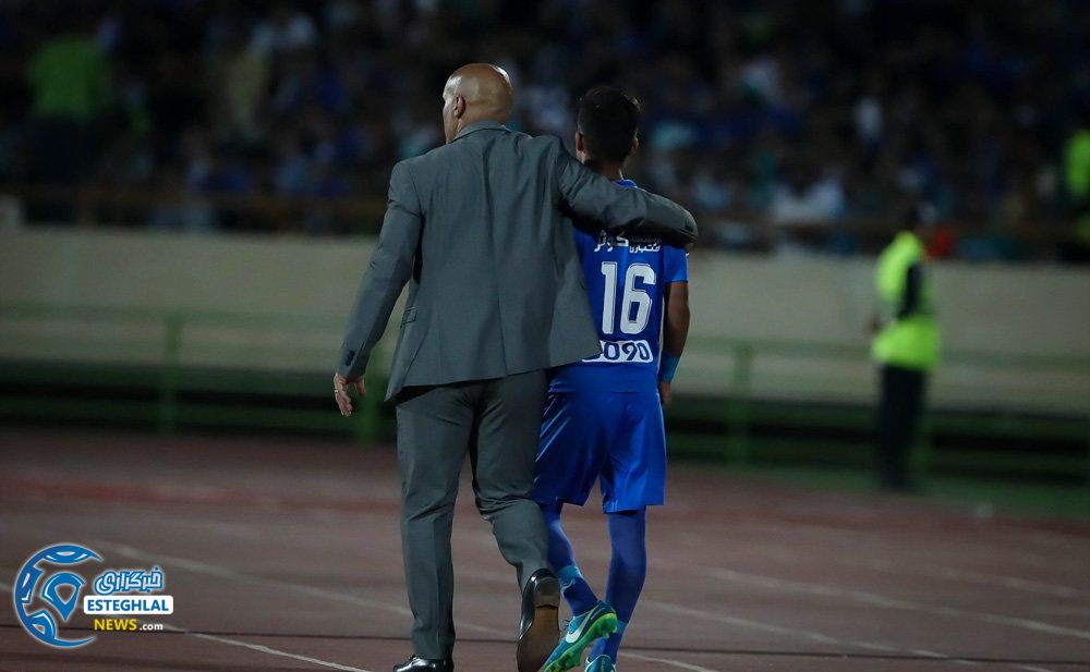 دیدار استقلال و تراکتورسازی