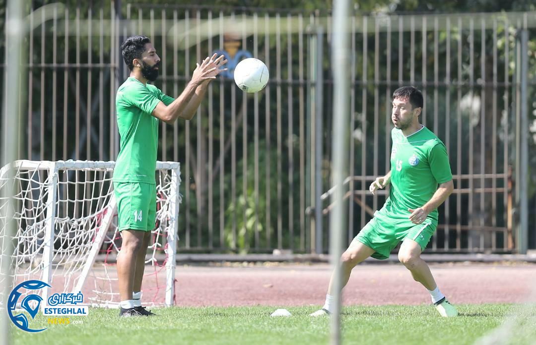 بازی دوستانه استقلال و میلاد مهر