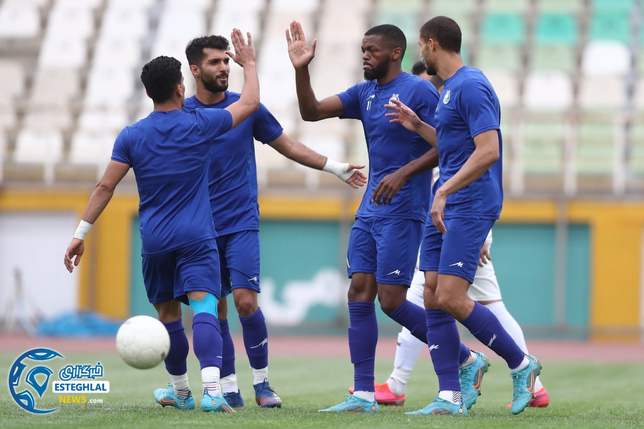 دیدار تدارکاتی استقلال و فجرسپاسی شیراز