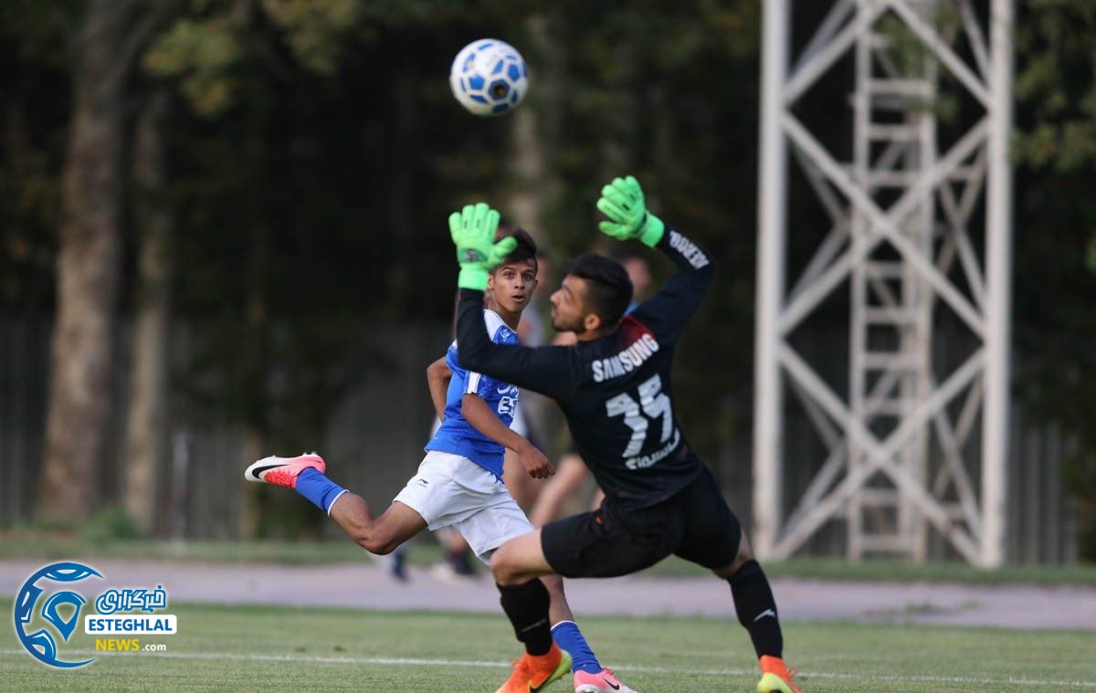 دیدار دوستانه استقلال و نساجی