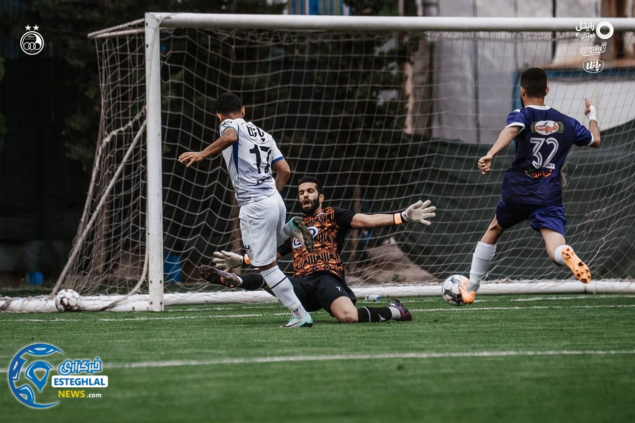 دیدار دوستانه استقلال و آریو اسلامشهر