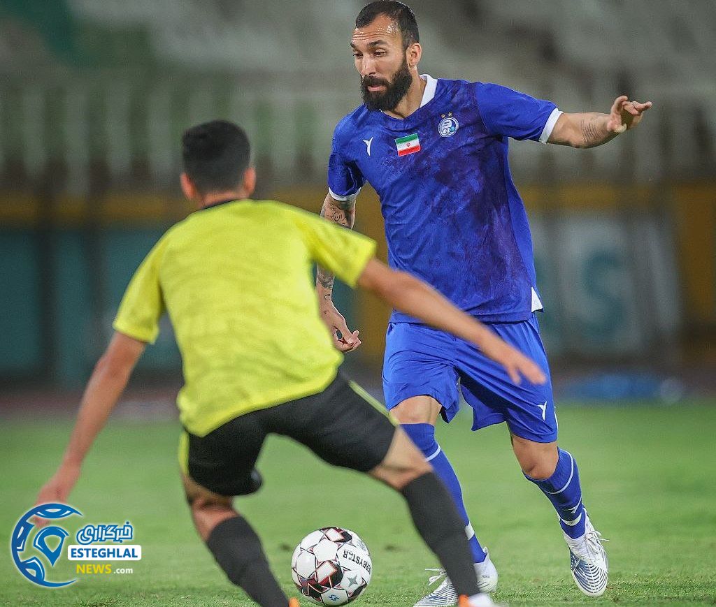 دیدار دوستانه استقلال و آریو اسلامشهر