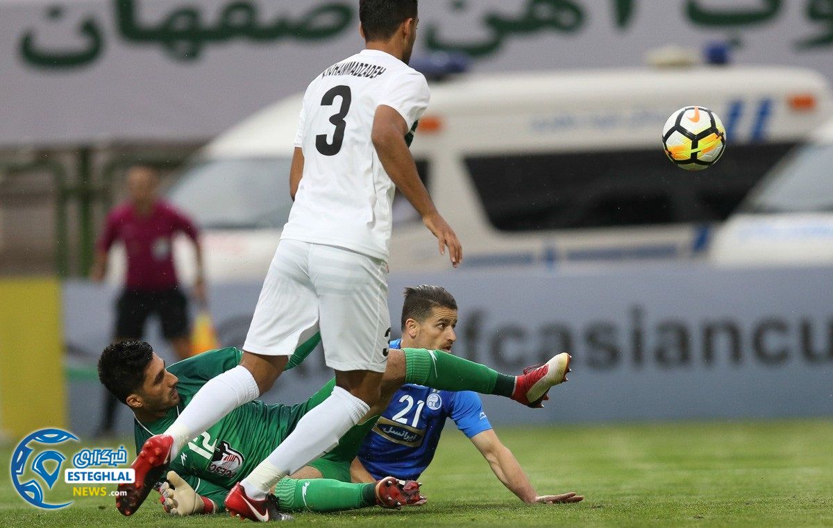 دیدار استقلال و ذوب آهن