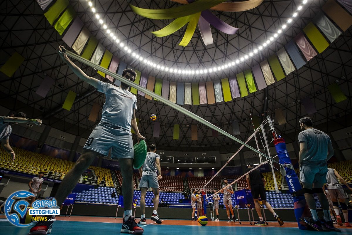دیدار تیمهای ملی والیبال ایران و کانادا