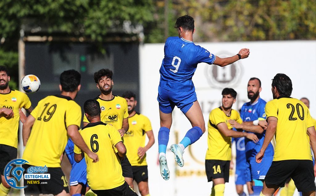 دیدار دوستانه استقلال و سپاهان