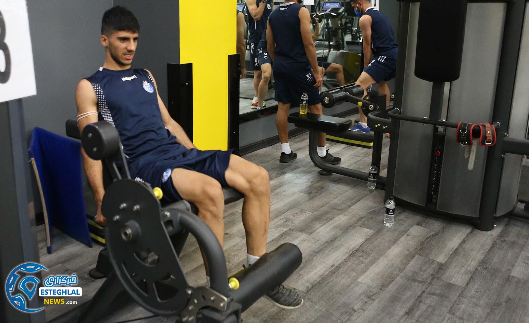 تمرین وزنه استقلال