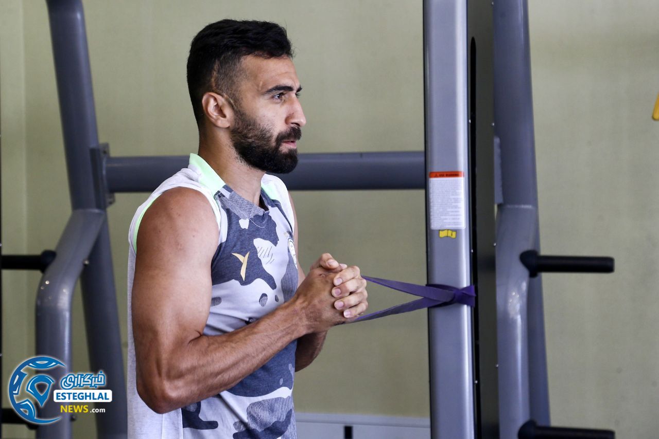 تمرین وزنه استقلال