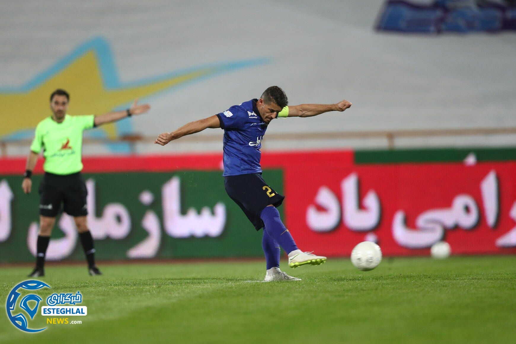 استقلال 1-0 هوادار