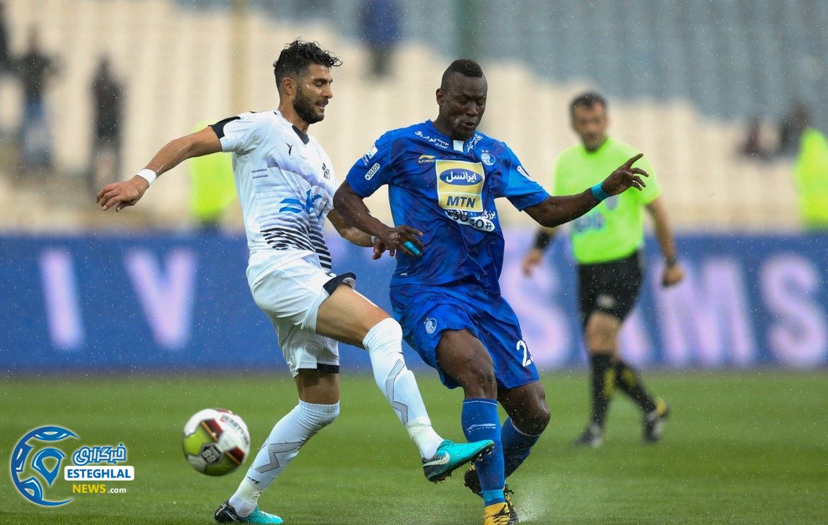 دیدار استقلال و پیکان