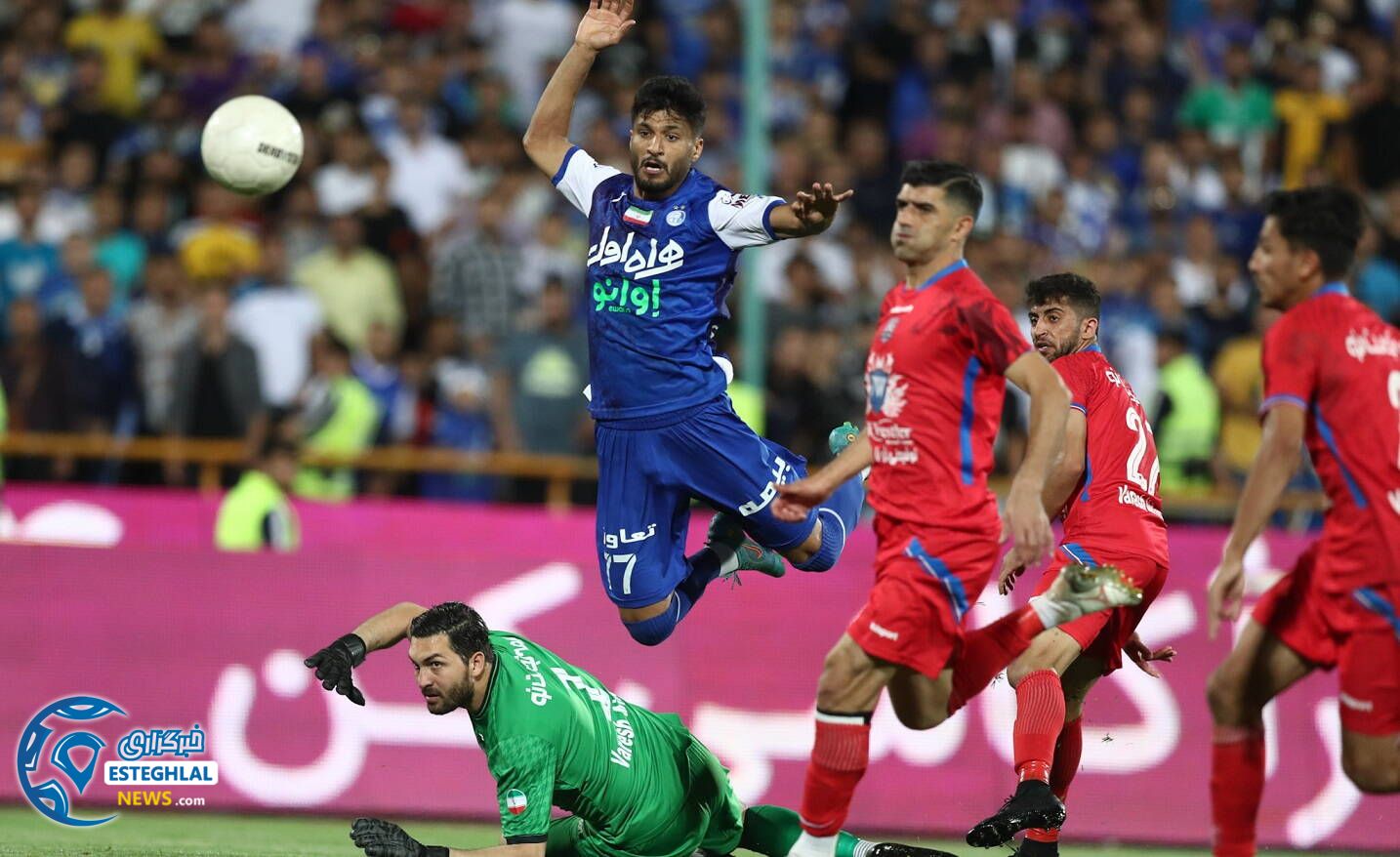 استقلال 4-0 نساجی