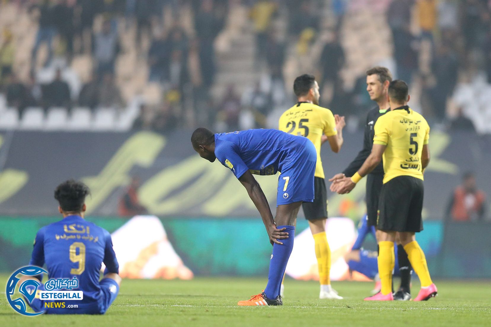 دیدار سپاهان و استقلال