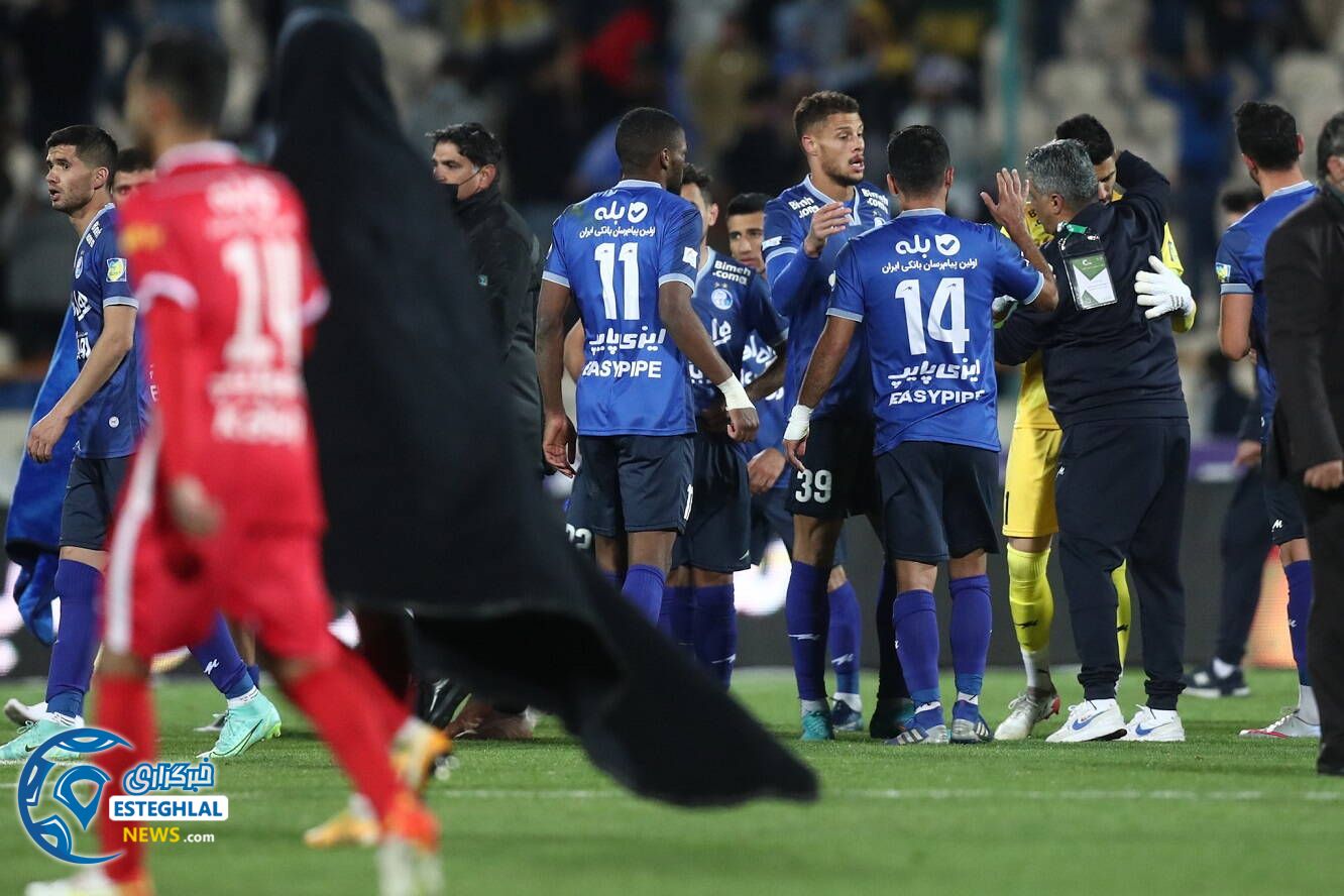 پیروزی 1-1 استقلال(تاج)
