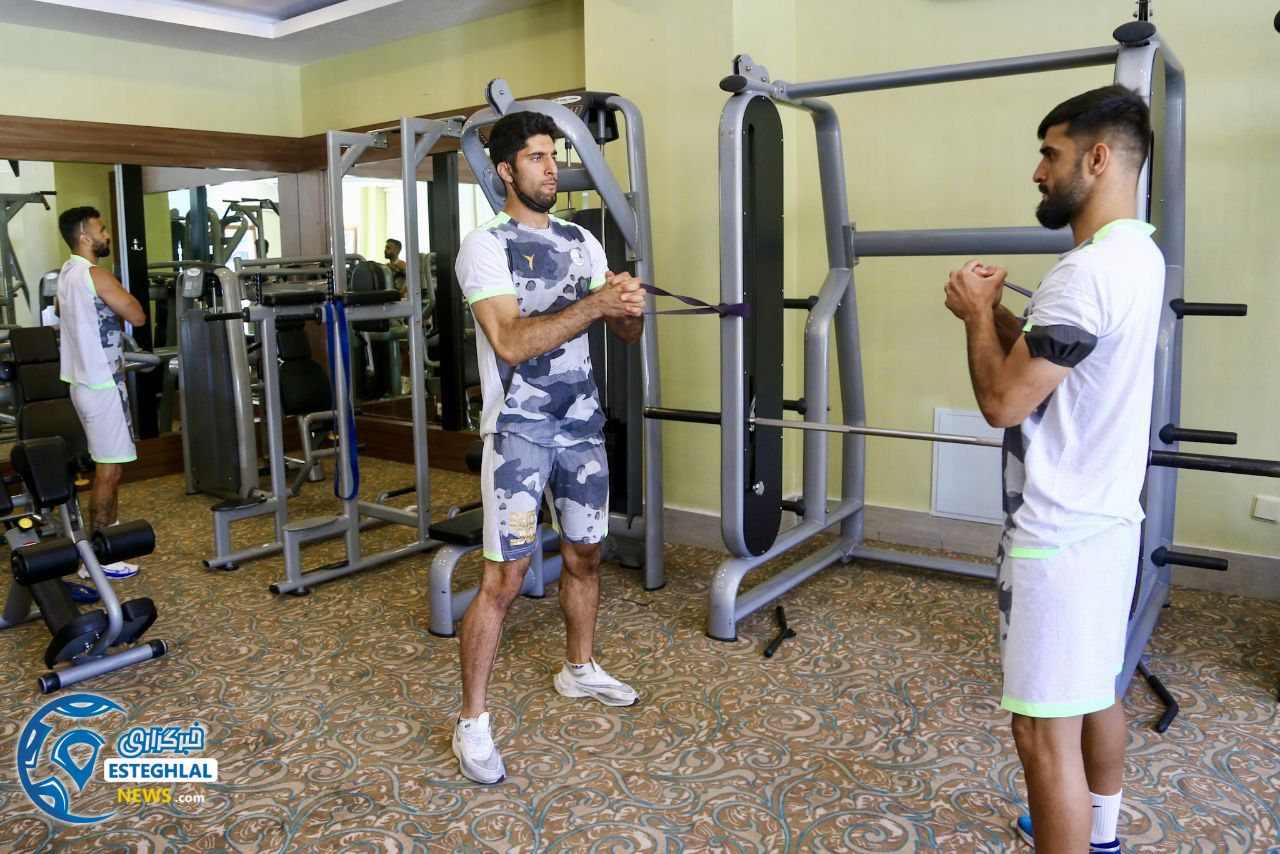 تمرین وزنه استقلال