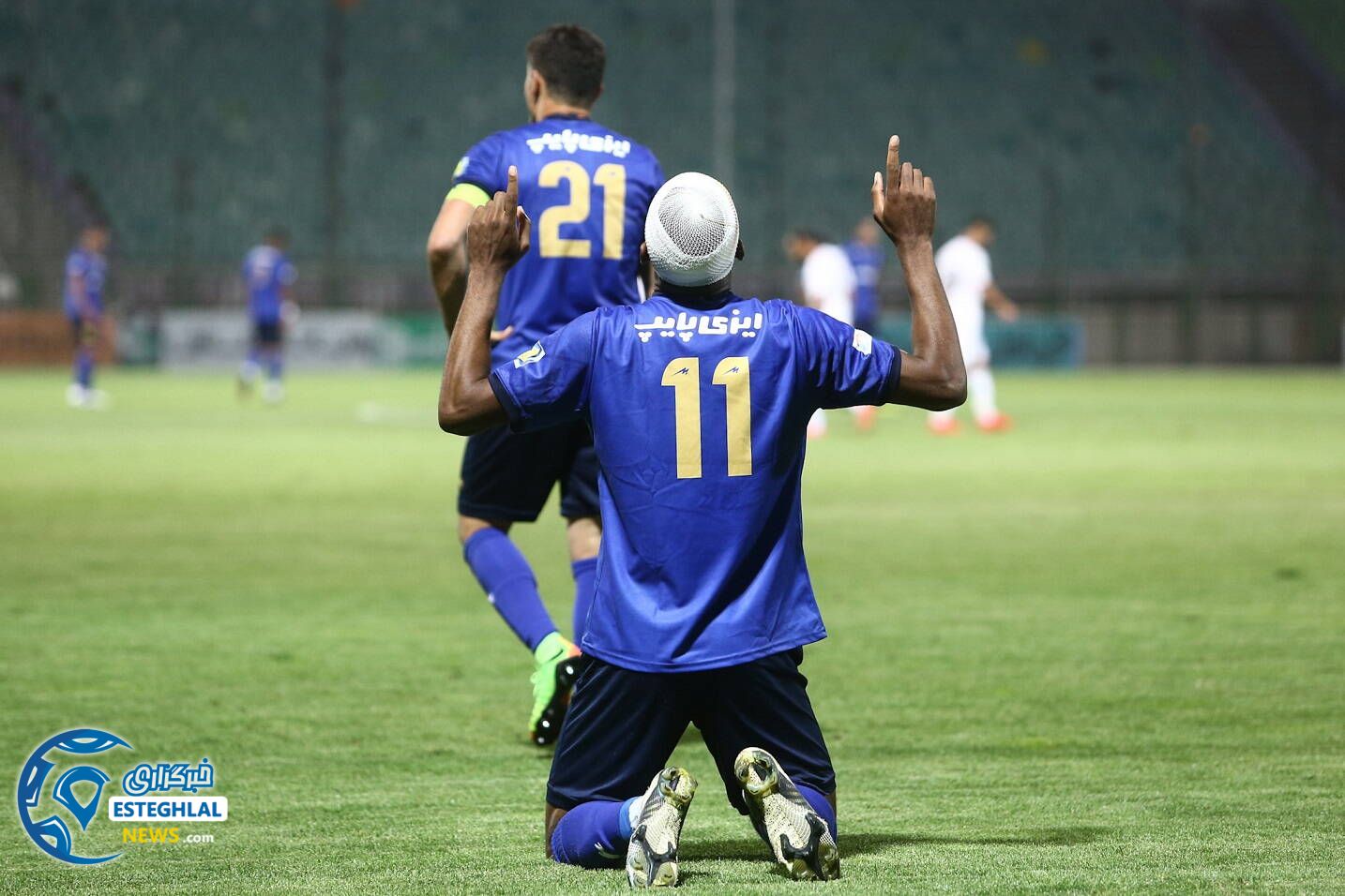 ذوب آهن اصفهان و استقلال(تاج) ایران