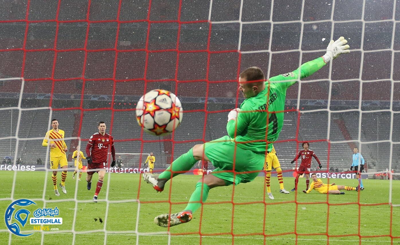 بایرن مونیخ 3-0 بارسلونا 