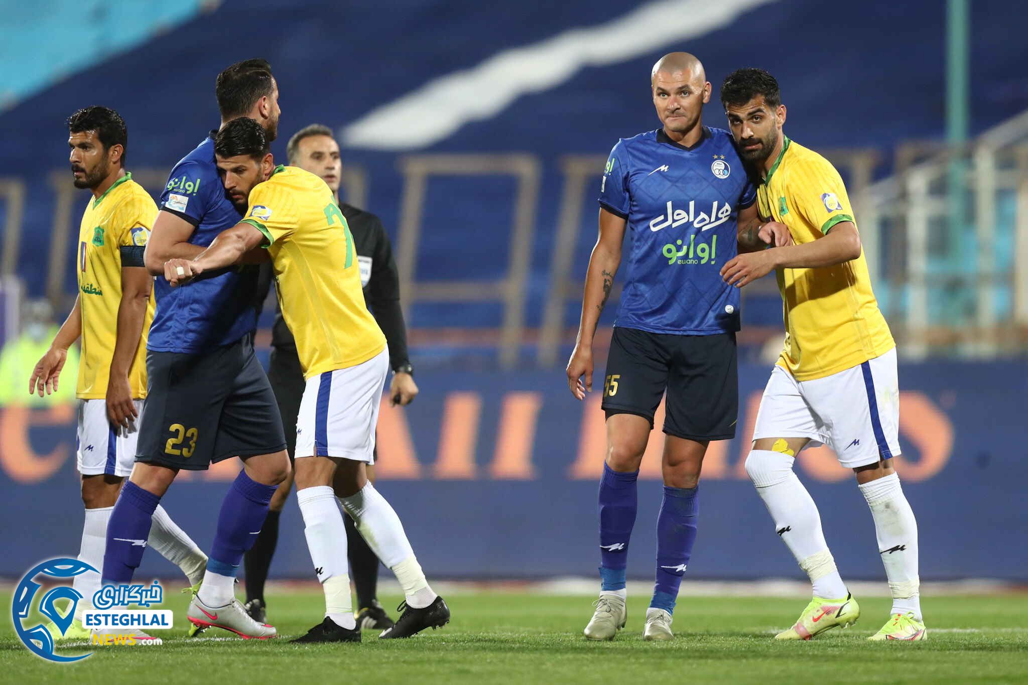 استقلال(تاج) 1-0 صنعت نفت آبادان