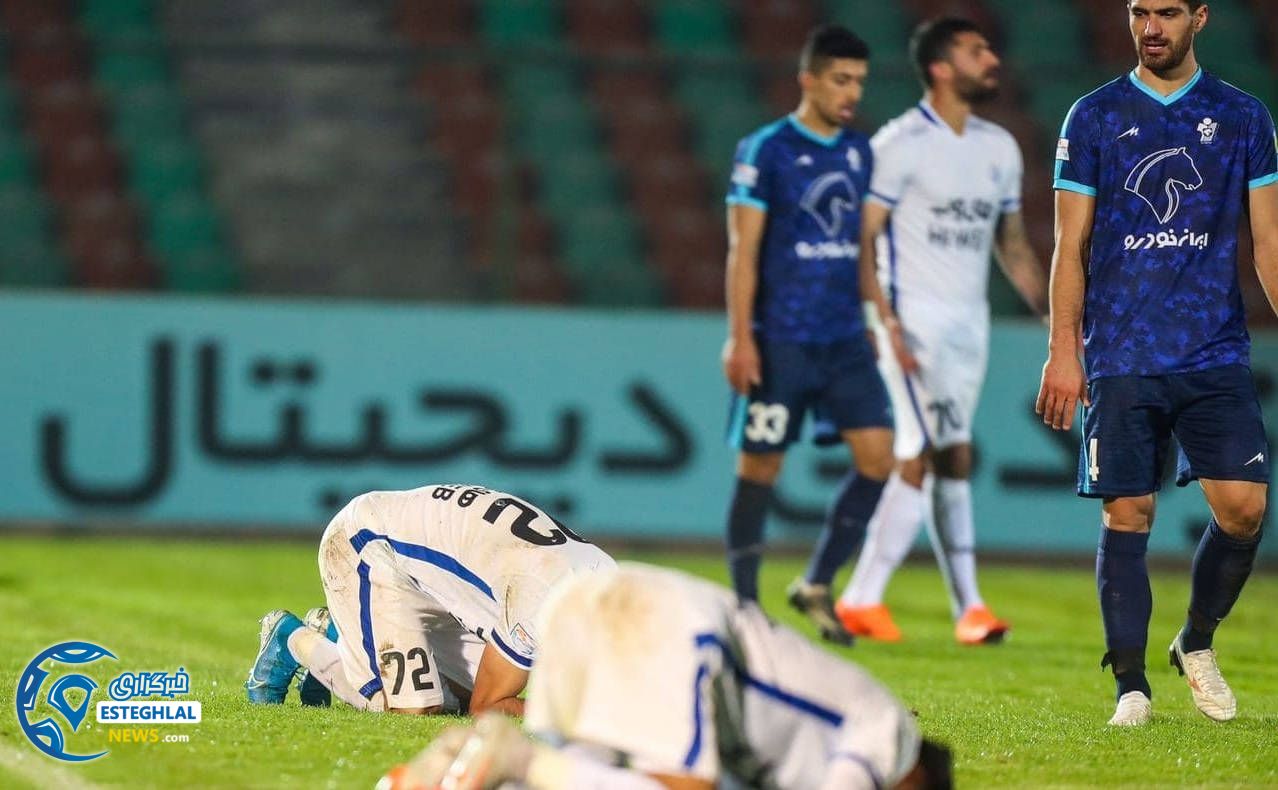 دیدار پیکان و استقلال