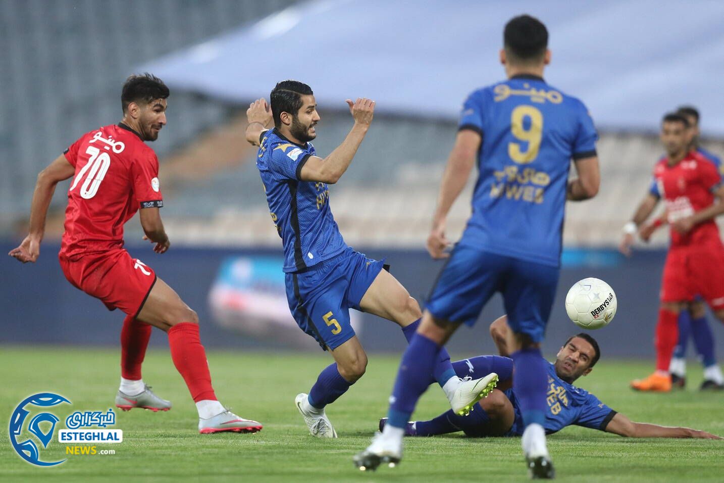 پیروزی(پرسپولیس) 1-0 استقلال