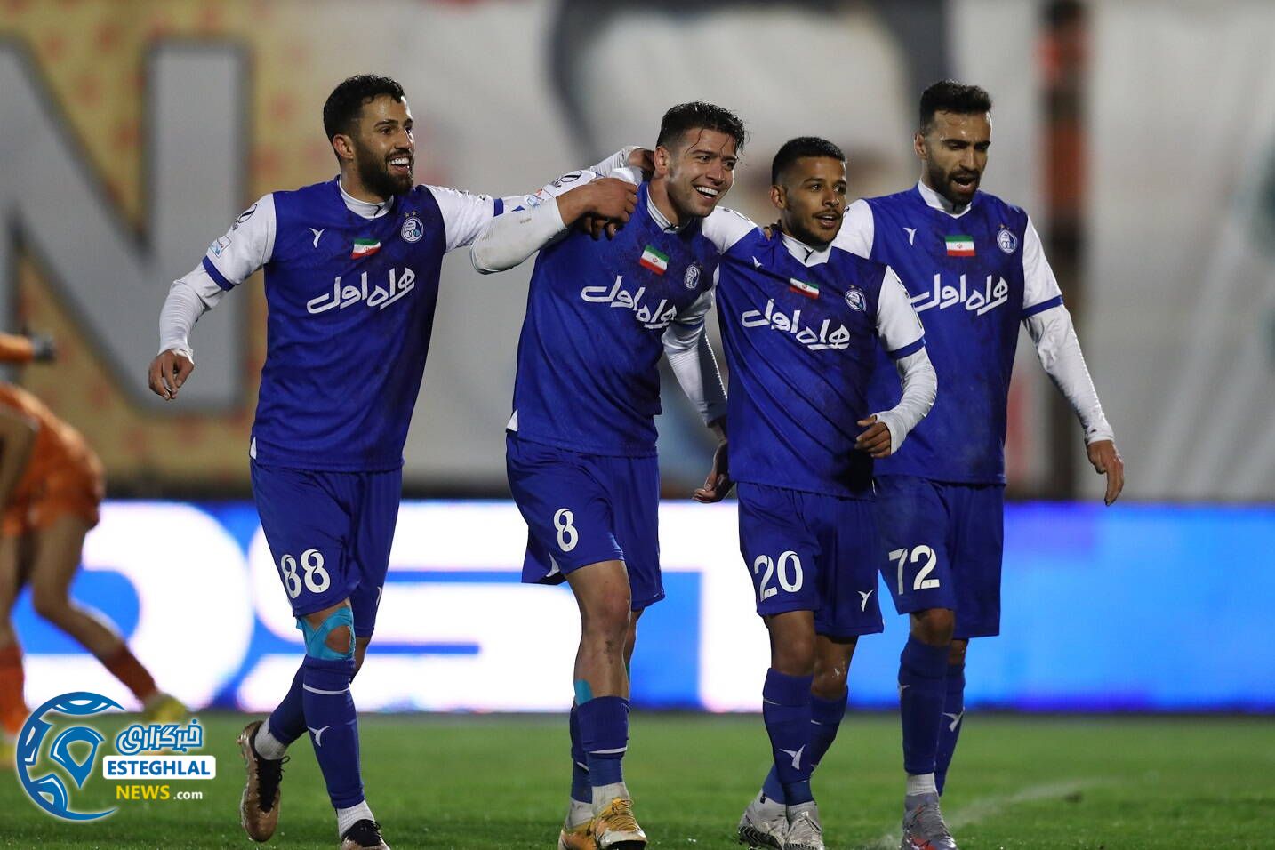 مس کرمان 2-3 استقلال