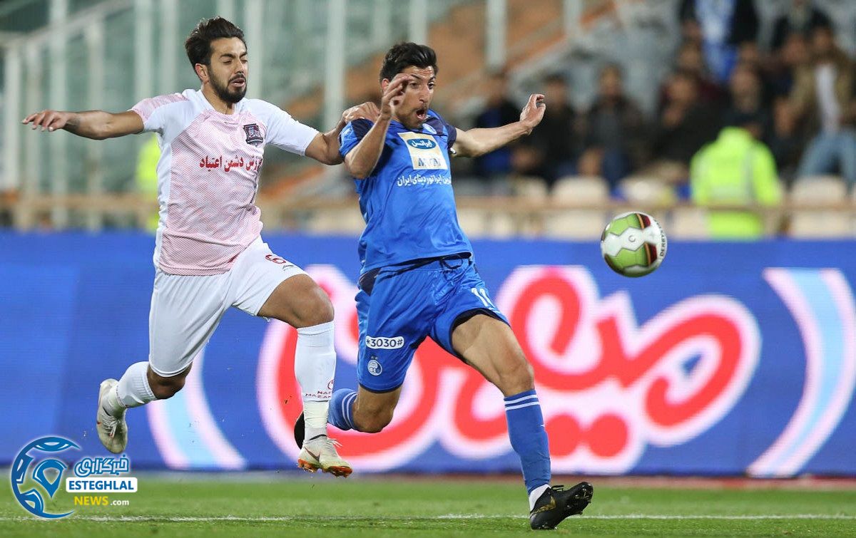 دیدار استقلال و نساجی