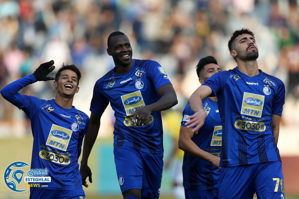 دیدار استقلال و نفت آبادان