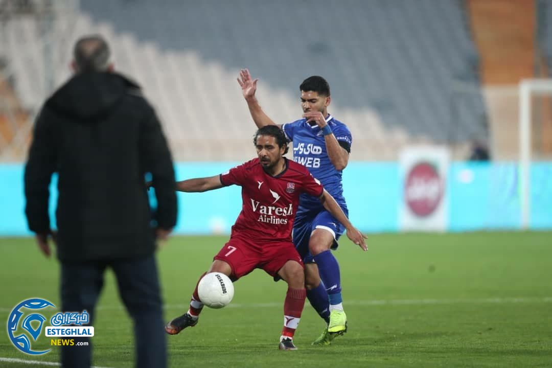 دیدار استقلال و نساجی