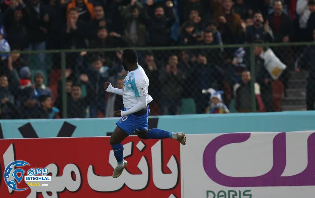 دیدار پیکان و استقلال