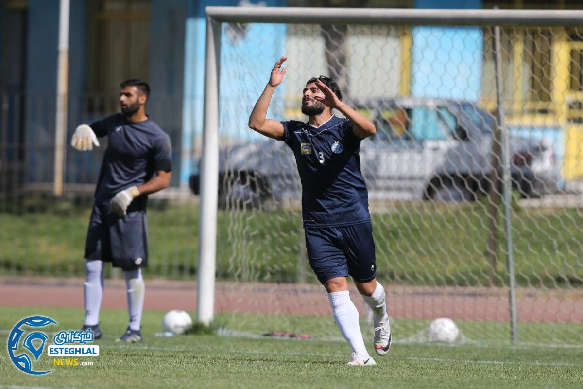 دیدار تدارکاتی استقلال و عقاب