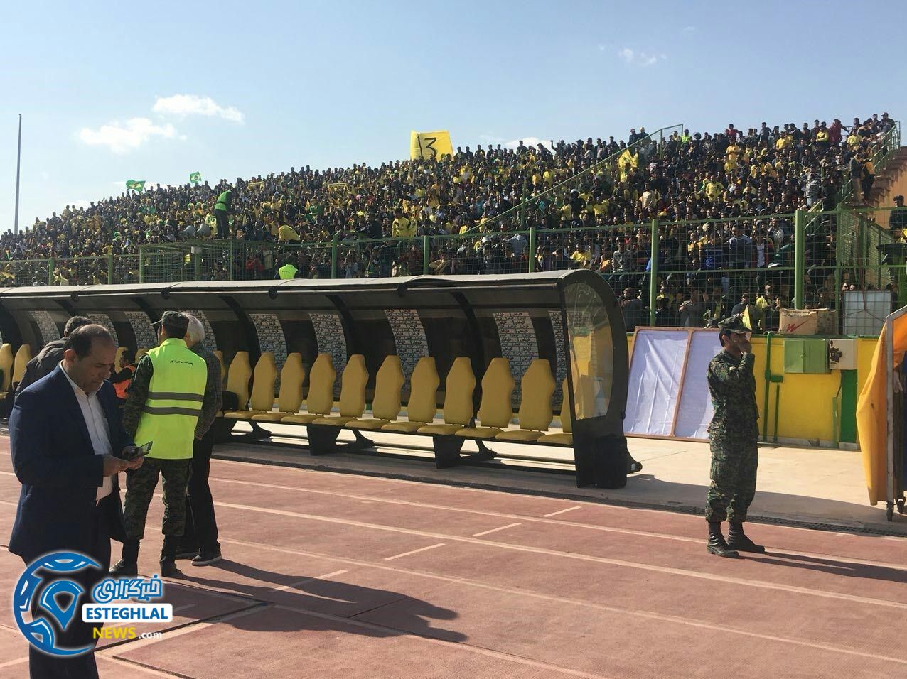 دیدار استقلال و نفت آبادان