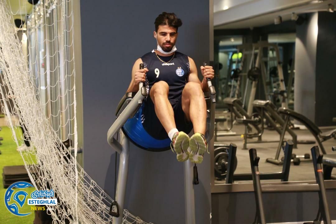 تمرین استقلالی ها