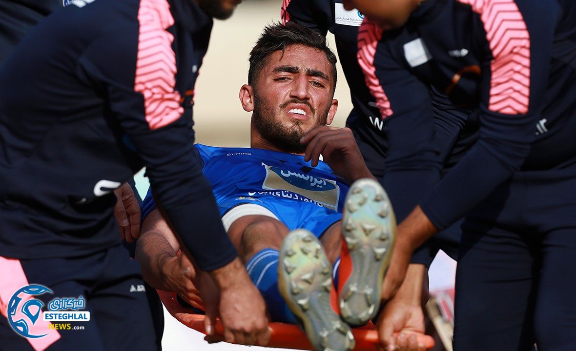 دیدار فولاد و استقلال