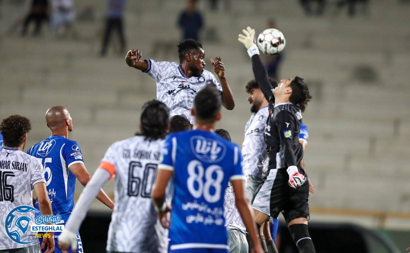 استقلال 1-0 گل گهر سیرجان