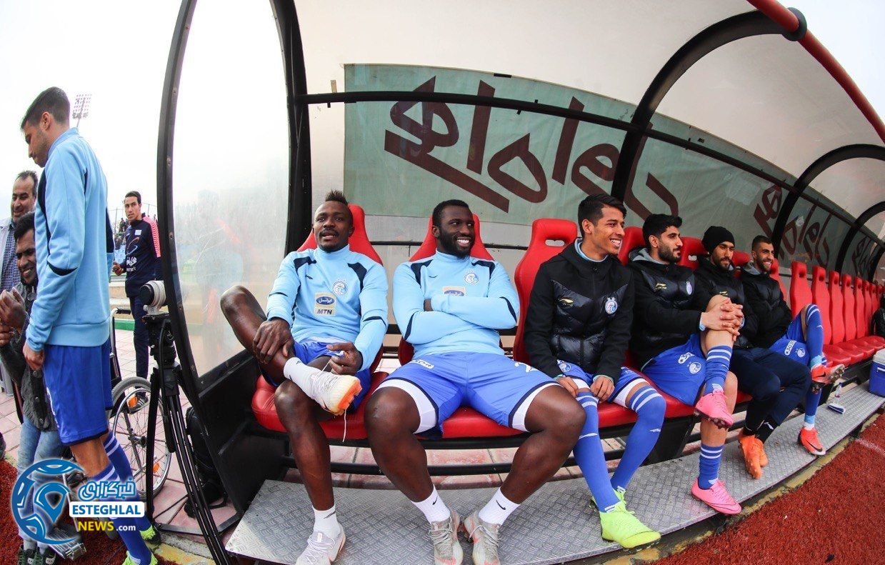 دیدار پیکان و استقلال